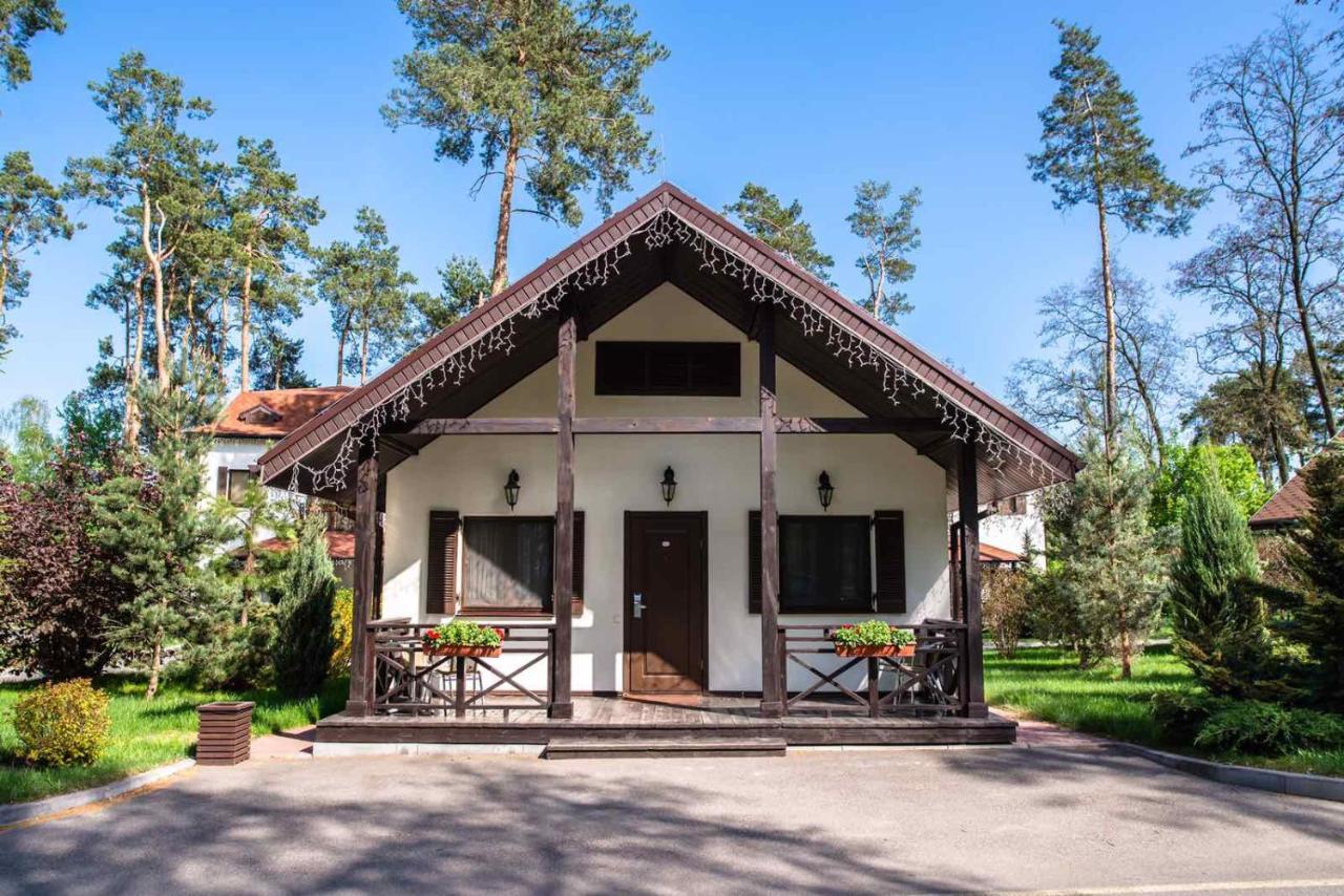 Park-Hotel Kidev Chubynske Εξωτερικό φωτογραφία