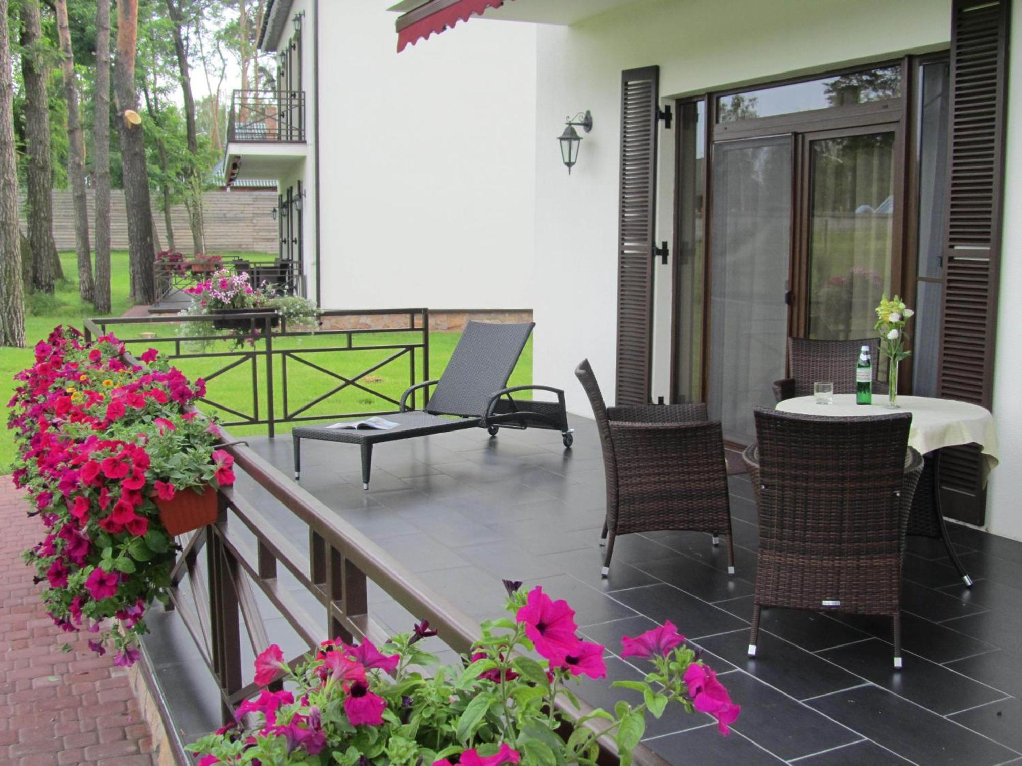 Park-Hotel Kidev Chubynske Εξωτερικό φωτογραφία