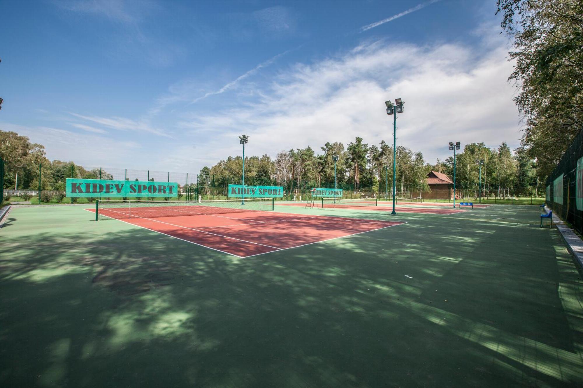 Park-Hotel Kidev Chubynske Εξωτερικό φωτογραφία