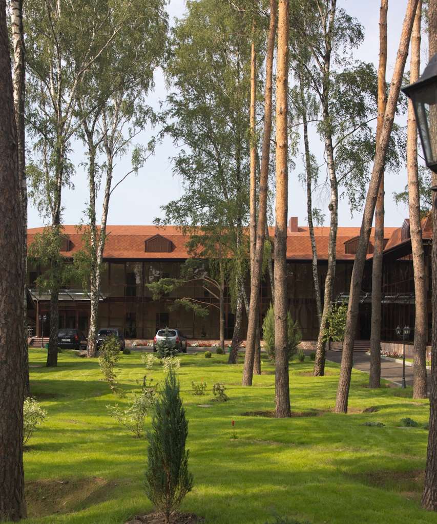Park-Hotel Kidev Chubynske Ανέσεις φωτογραφία