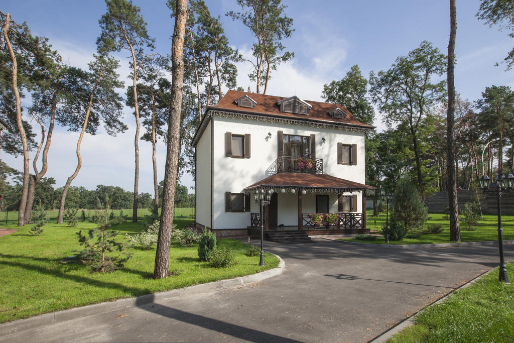 Park-Hotel Kidev Chubynske Εξωτερικό φωτογραφία